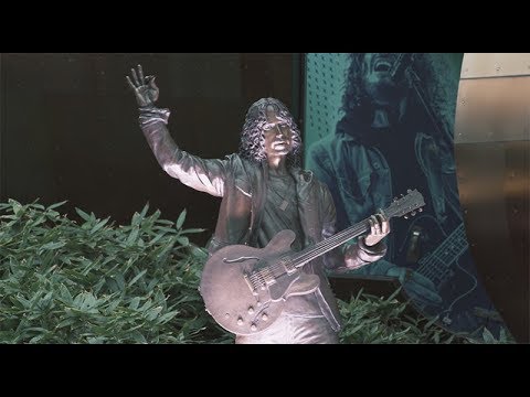 Chris Cornell Statue Vandalized
