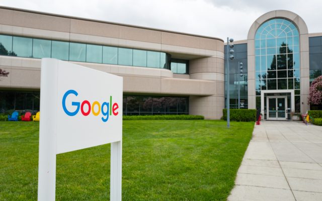 Google Pushes Its Return To The Office Back To 2022