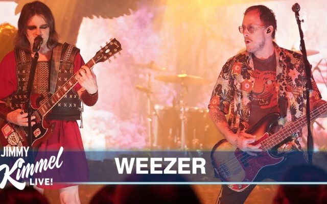 Weezer Performs “Records” on ‘Kimmel’ With a Wolf