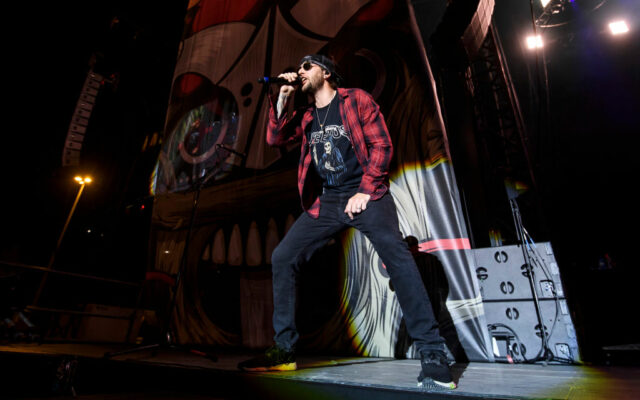 M. Shadows Criticism of Music Industry Angers “Swifties”