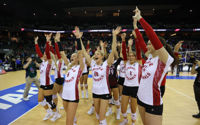 Louisville Women’s Volleyball Heads to NCAA Finals!