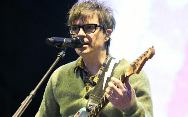 Rivers Cuomo Invites TikToker Who Played “Buddy Holly” Riff Every Day for Three Years to Join Weezer in Concert