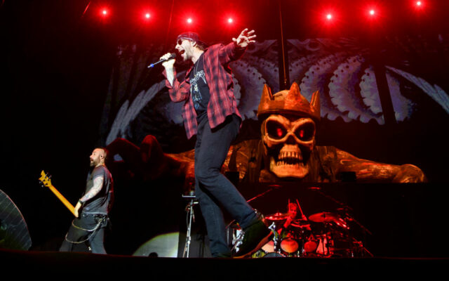 Avenged Sevenfold Gets Hacked on Trax