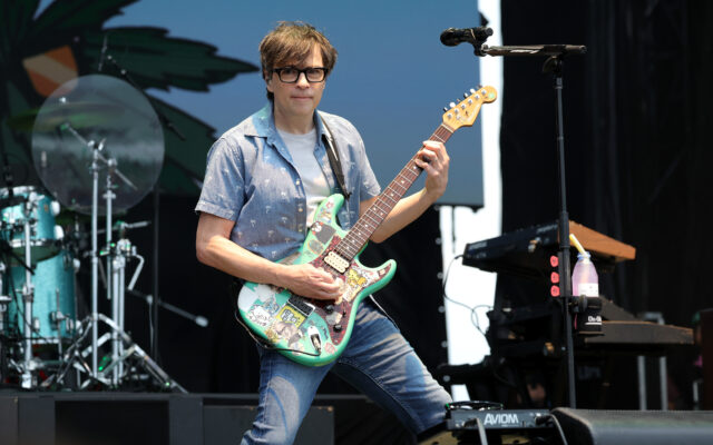Weezer Appearing In New Netflix Christmas Film